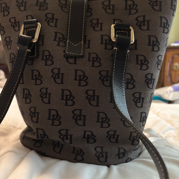 Dooney & Bourke North South Signature Bucket Bag - Picture 6 of 6